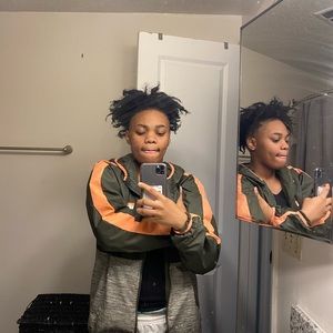 Meet your Posher, Kerri